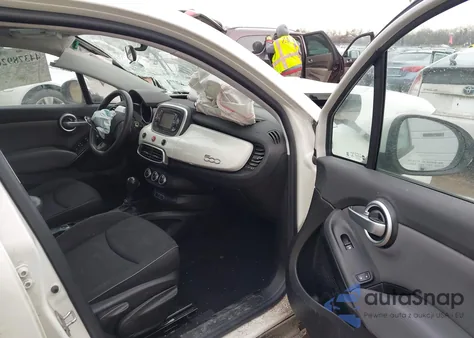 2017 Fiat 500X Pop Fwd z USA, uszkodzony, nr VIN ZFBCFXAB5HP538056